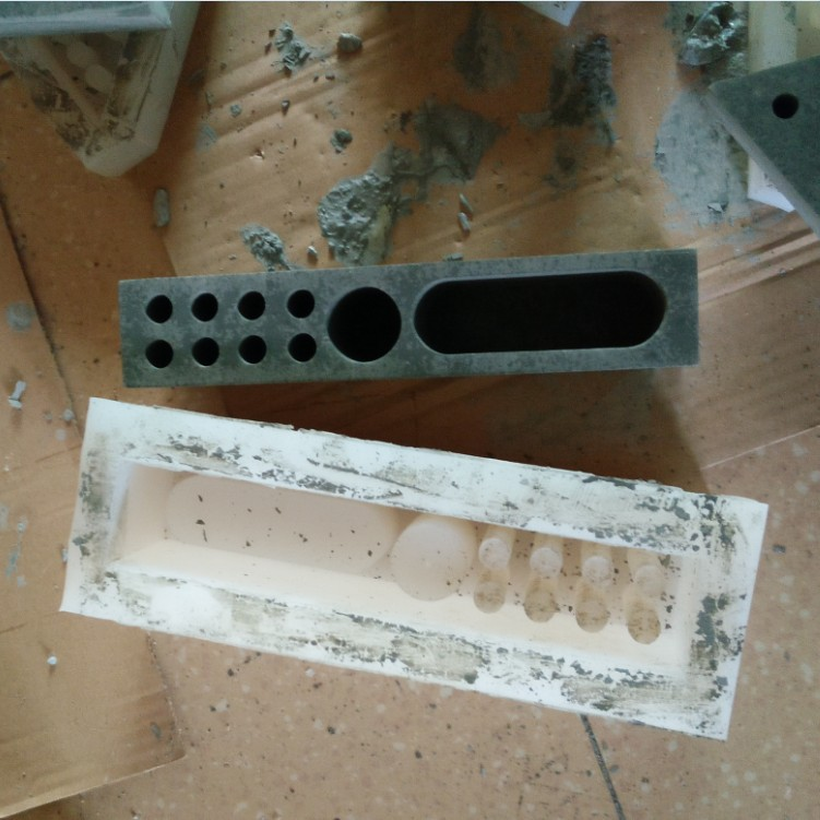 如何延長工業(yè)級模具硅膠使用壽命 ？